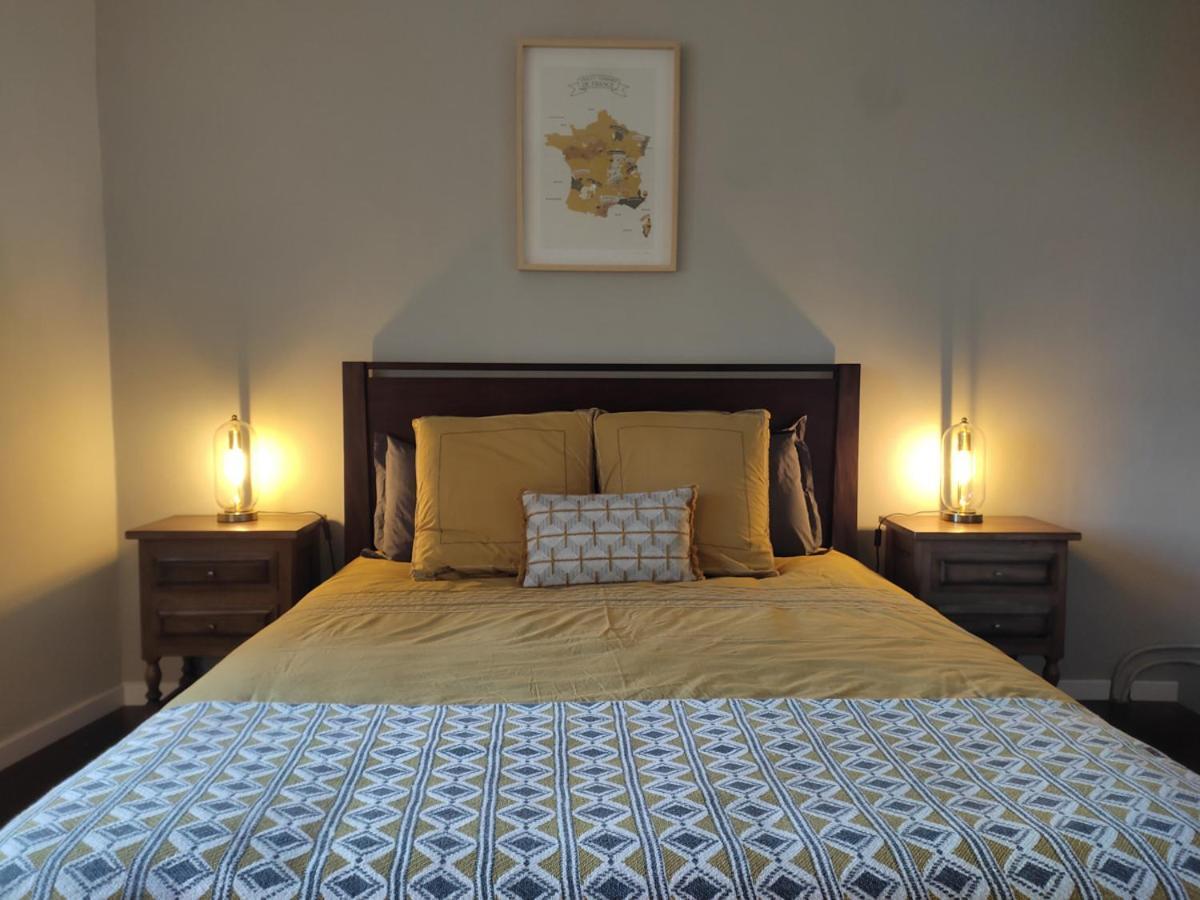 Planches Et Plonk Bed & Breakfast Belvès Exterior foto